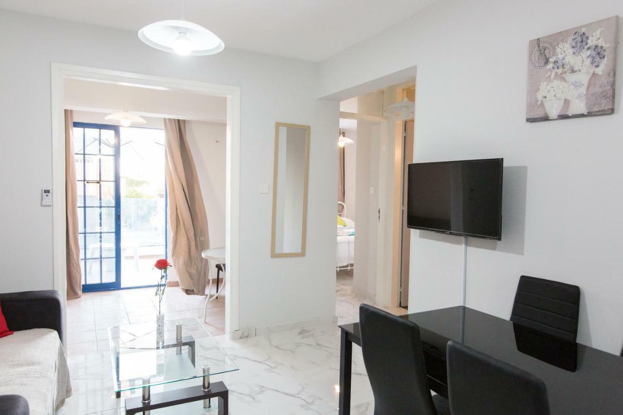 Must Stay - Evripidou Holiday Flats ラルナカ エクステリア 写真