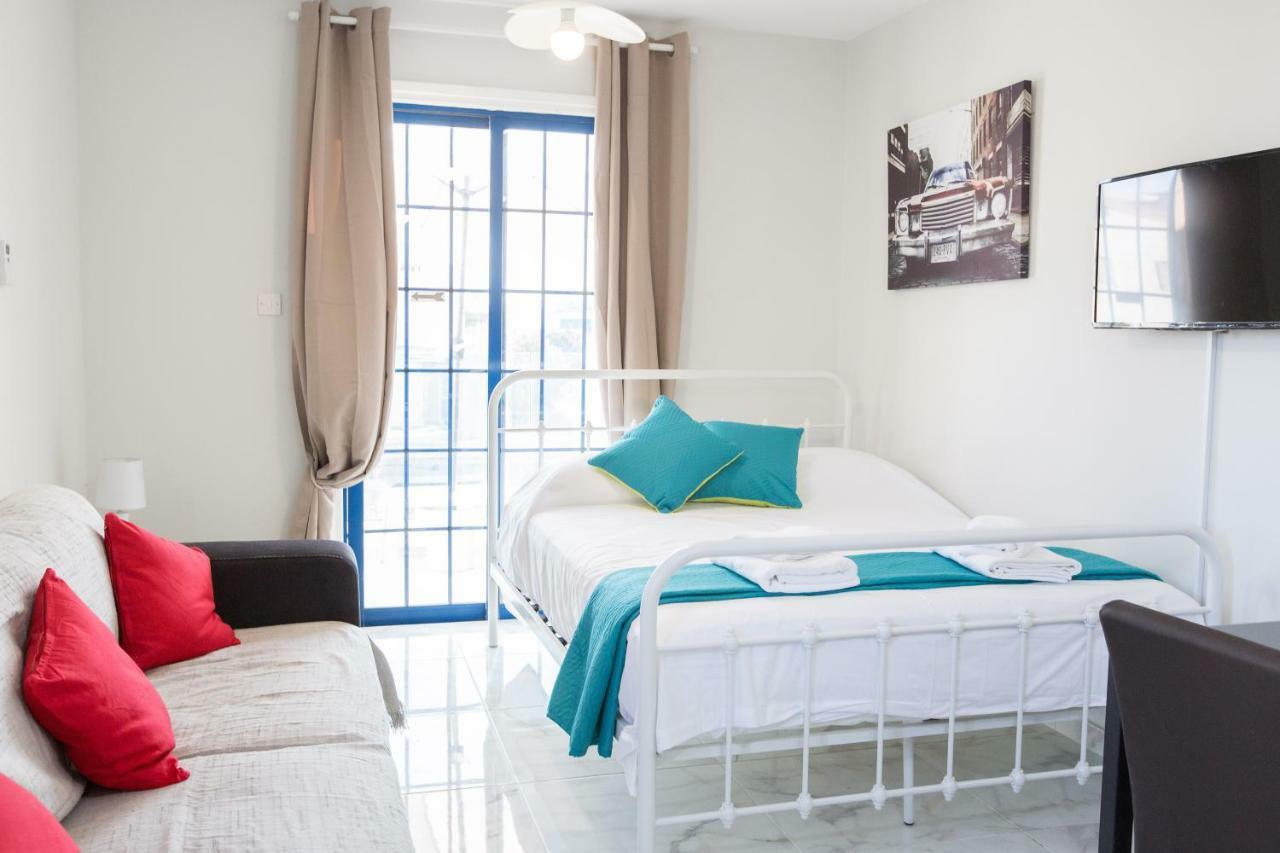 Must Stay - Evripidou Holiday Flats ラルナカ エクステリア 写真