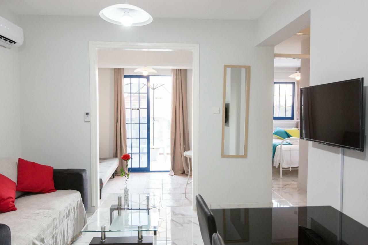 Must Stay - Evripidou Holiday Flats ラルナカ エクステリア 写真