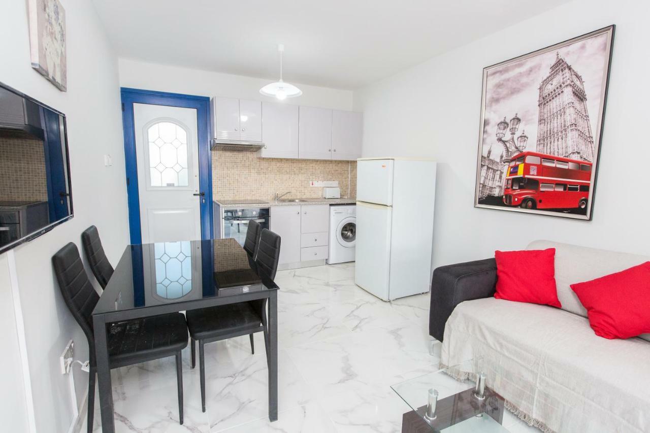 Must Stay - Evripidou Holiday Flats ラルナカ エクステリア 写真